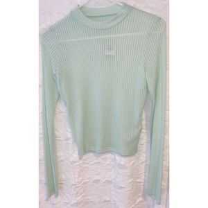 Cropped Mock Neck Ribbed Long Sleeve Top - NWT - Hollister